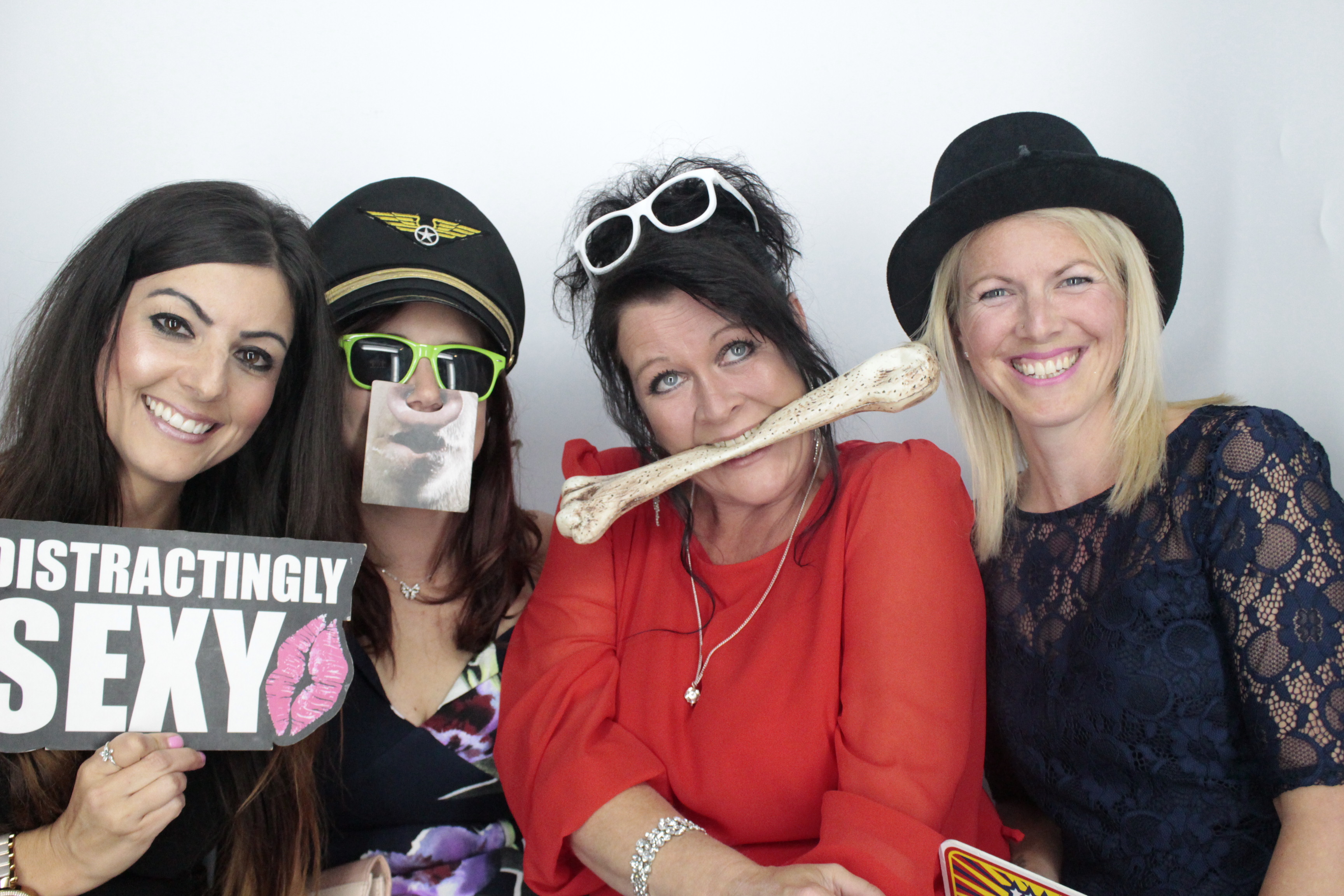 Kim & Andy's Wedding | View more photos from the event at gallery.myphotoboothexperience.co.uk/u/MyPhotoBoothExperienceLtd/Kim-Andys-Wedding